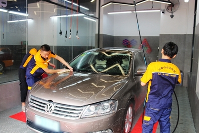 精致洗車服務